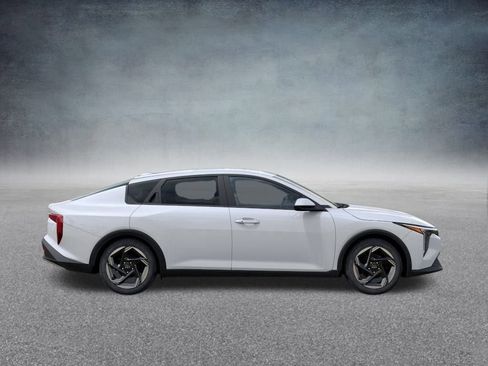 New 2025 Kia K4 EX image 37