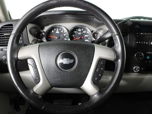 Used 2010 Chevrolet Silverado 1500 LT w/ Regional Value Package image 7