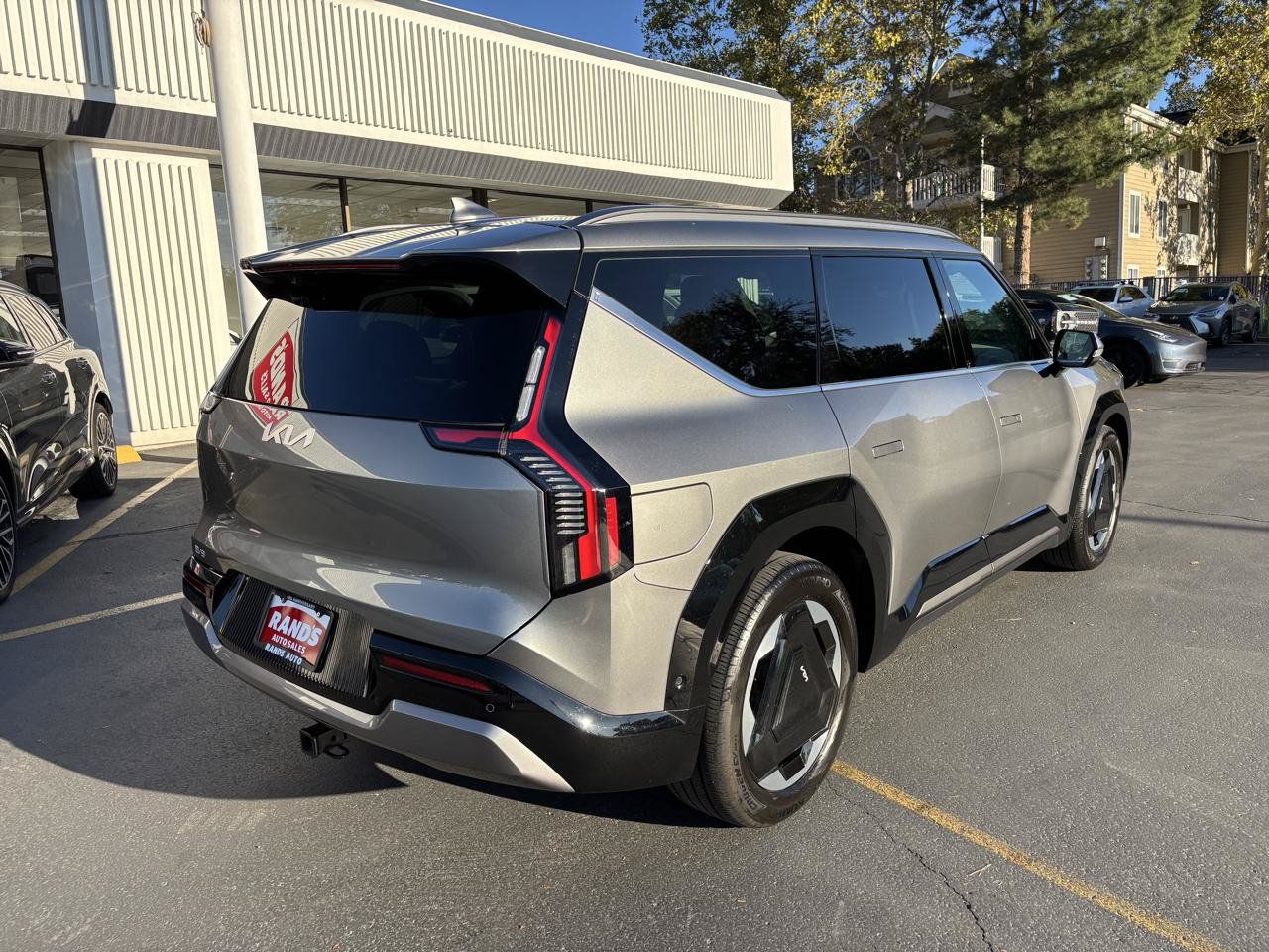 Used 2024 Kia EV9 Land AWD/4WD image 7