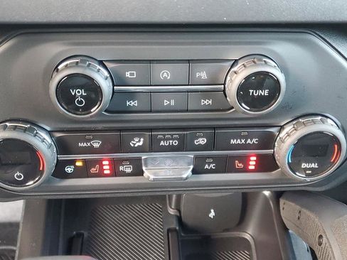 New 2025 Ford Bronco Badlands AWD/4WD image 28