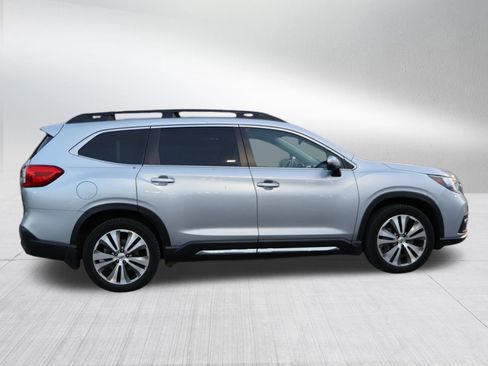 Used 2022 Subaru Ascent Limited w/ Technology Package image 8