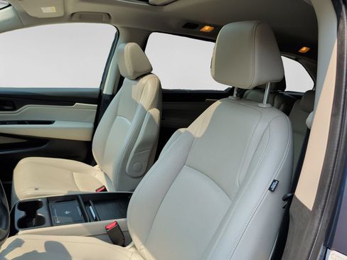 Used 2025 Honda Odyssey EX-L image 17