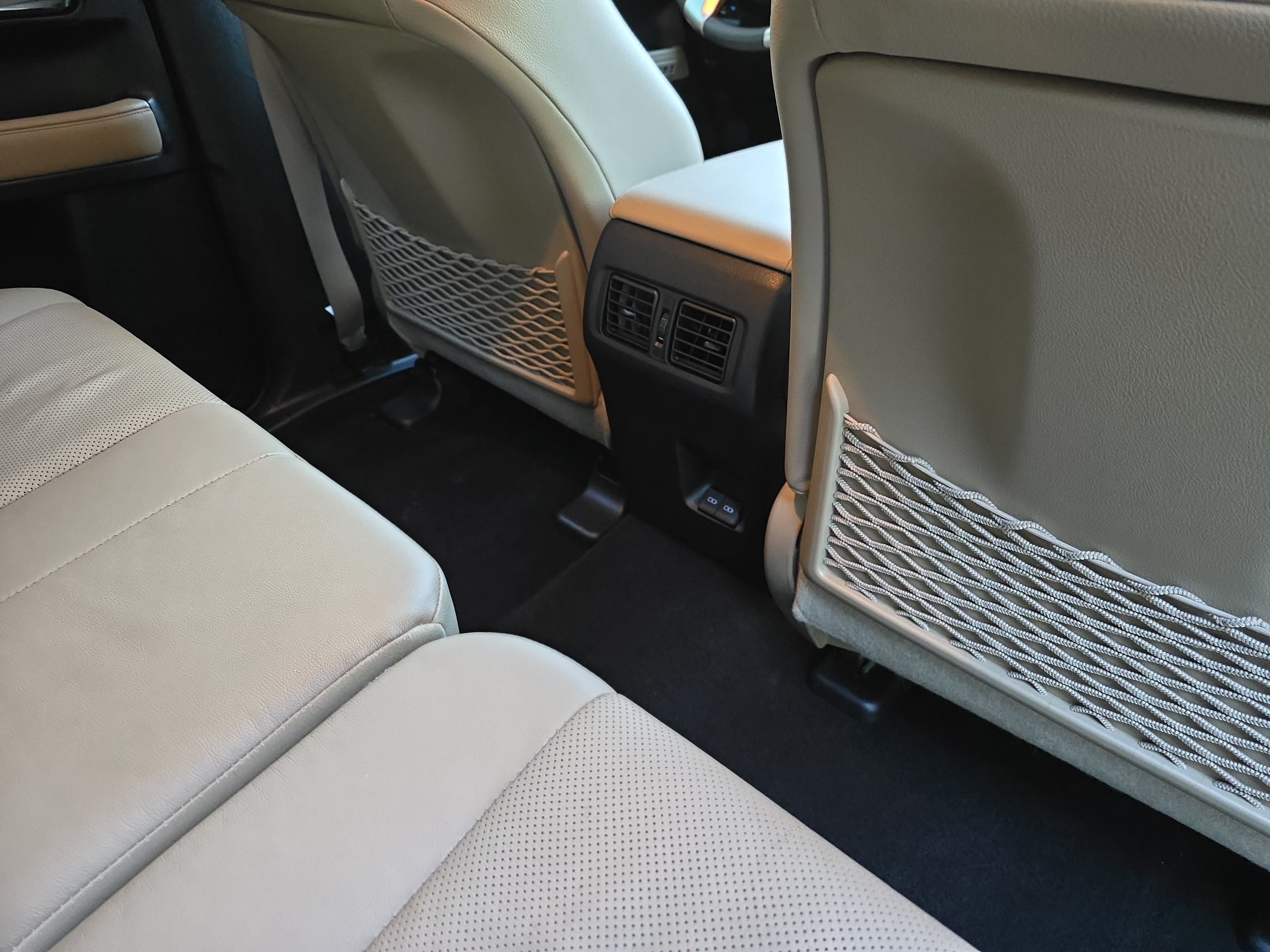 Used 2024 Toyota 4Runner Limited AWD/4WD image 11