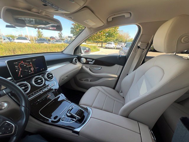 Used 2017 Mercedes-Benz GLC 300 4MATIC image 15
