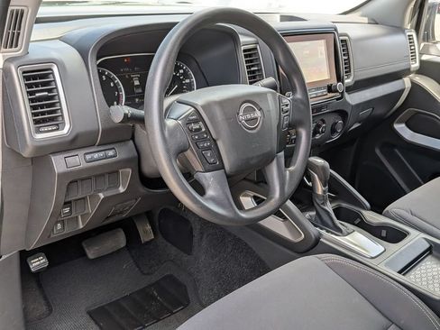 Used 2024 Nissan Frontier SV RWD image 33