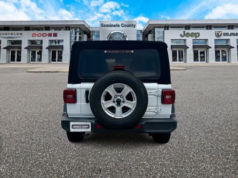 Used 2022 Jeep Wrangler Unlimited Sport AWD/4WD image 7
