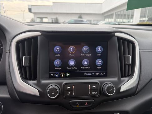 Certified 2022 GMC Terrain SLT w/ Tech Package image 15