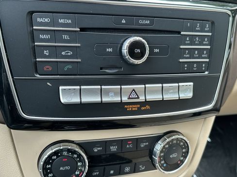 Used 2018 Mercedes-Benz GLE 350 4MATIC image 27