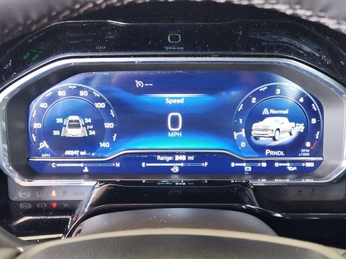 Certified 2025 Chevrolet Silverado 1500 LT image 17