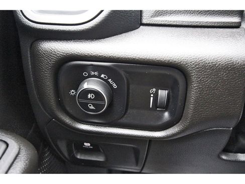 Used 2025 RAM 1500 Tradesman image 19