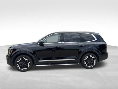 Used 2024 Kia Telluride EX w/ EX Captain's Chair Package FWD image 6