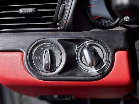 Used 2019 Porsche 911 Carrera GTS image 39