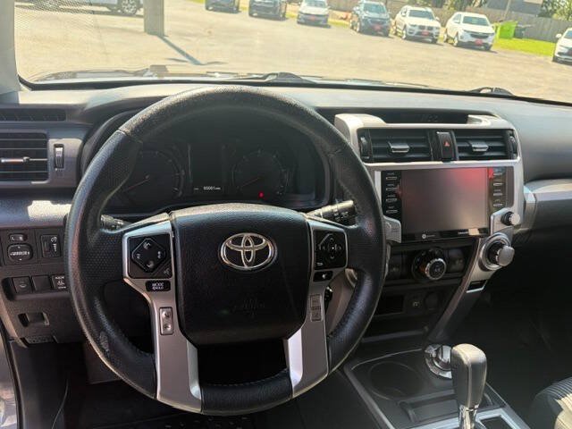 Used 2021 Toyota 4Runner SR5 AWD/4WD image 11