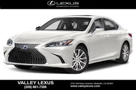 Certified 2022 Lexus ES 300h w/ Accessory Package FWD image 6