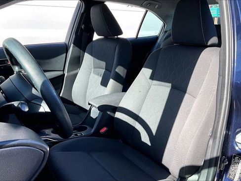 Used 2023 Toyota Corolla LE image 19