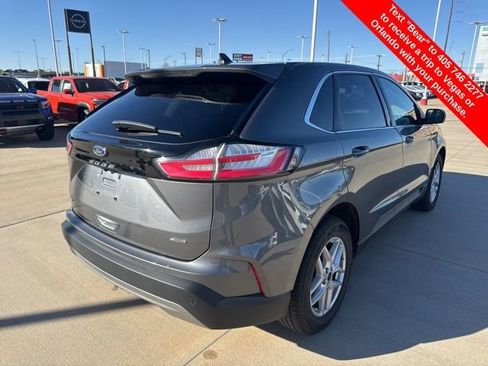Used 2024 Ford Edge SEL image 5