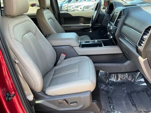 Used 2018 Ford Expedition Limited w/ Equipment Group 302A RWD image 23