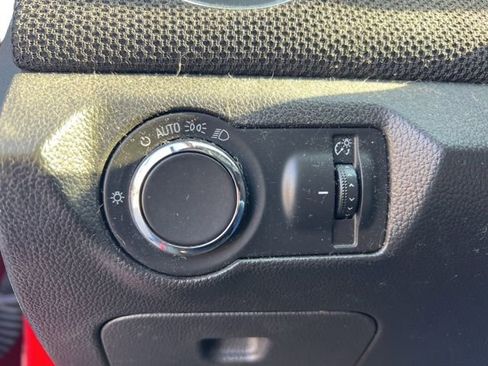 Used 2016 Chevrolet Cruze LT image 10