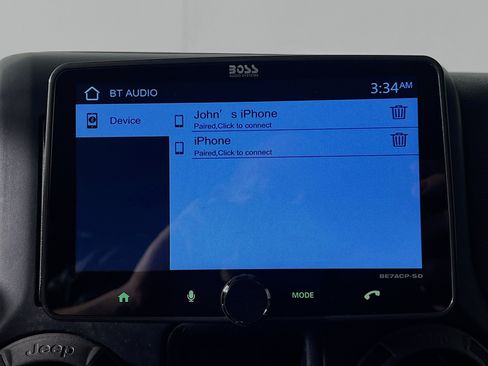 Used 2016 Jeep Wrangler Unlimited Sport w/ Connectivity Group AWD/4WD image 27