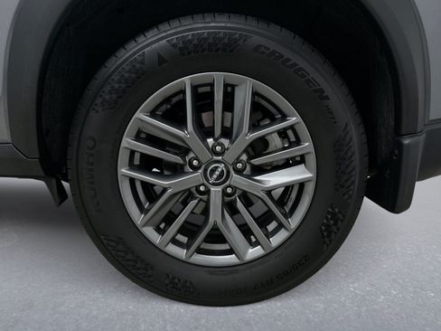 Used 2025 Nissan Rogue S FWD image 20
