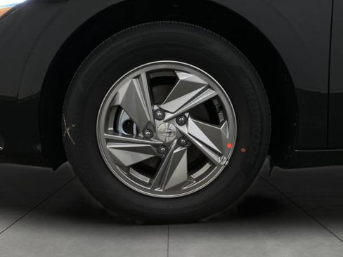 New 2026 Hyundai Elantra SE image 11