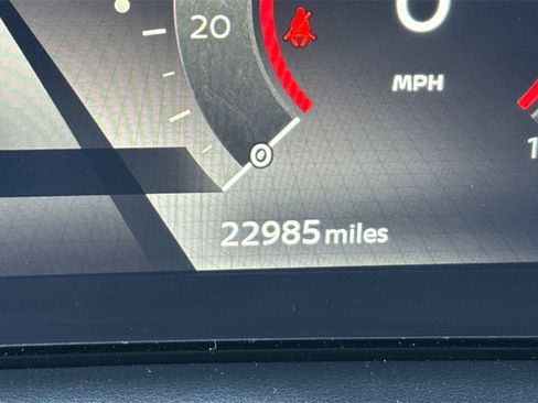 Used 2024 Nissan Ariya EVOLVE+ image 24