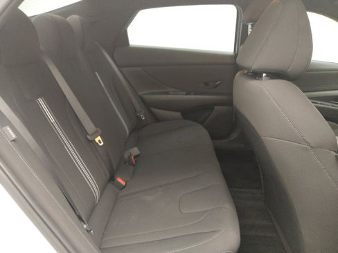 Used 2025 Hyundai Elantra Sport FWD image 19
