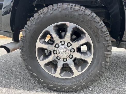 Used 2021 RAM 2500 Limited AWD/4WD image 25