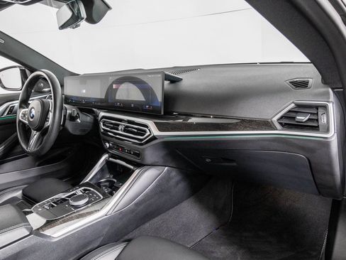 Used 2024 BMW M440i Coupe w/ Premium Package image 16