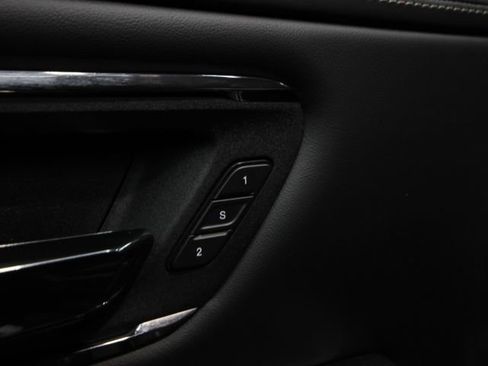 Used 2022 RAM 1500 Limited w/ Body-Colour Bumper Group AWD/4WD image 12