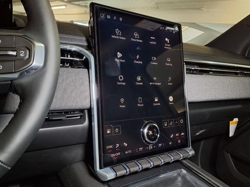 New 2026 GMC Sierra EV Elevation AWD/4WD image 18