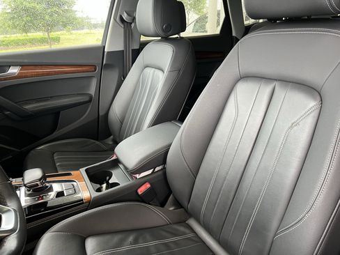 Used 2023 Audi Q5 2.0T Premium Plus w/ Premium Plus Package AWD/4WD image 16