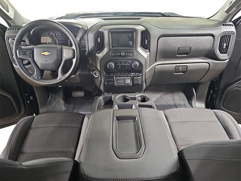 Used 2024 Chevrolet Silverado 2500 Custom w/ Custom Value Package image 11