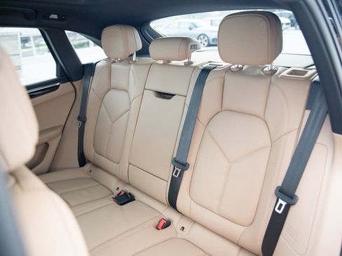 New 2026 Porsche Macan S image 20