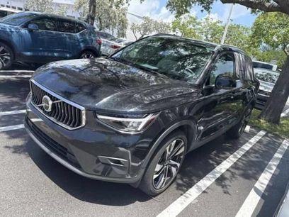 Used 2023 Volvo XC40 B5 Plus w/ Protection Package Premier