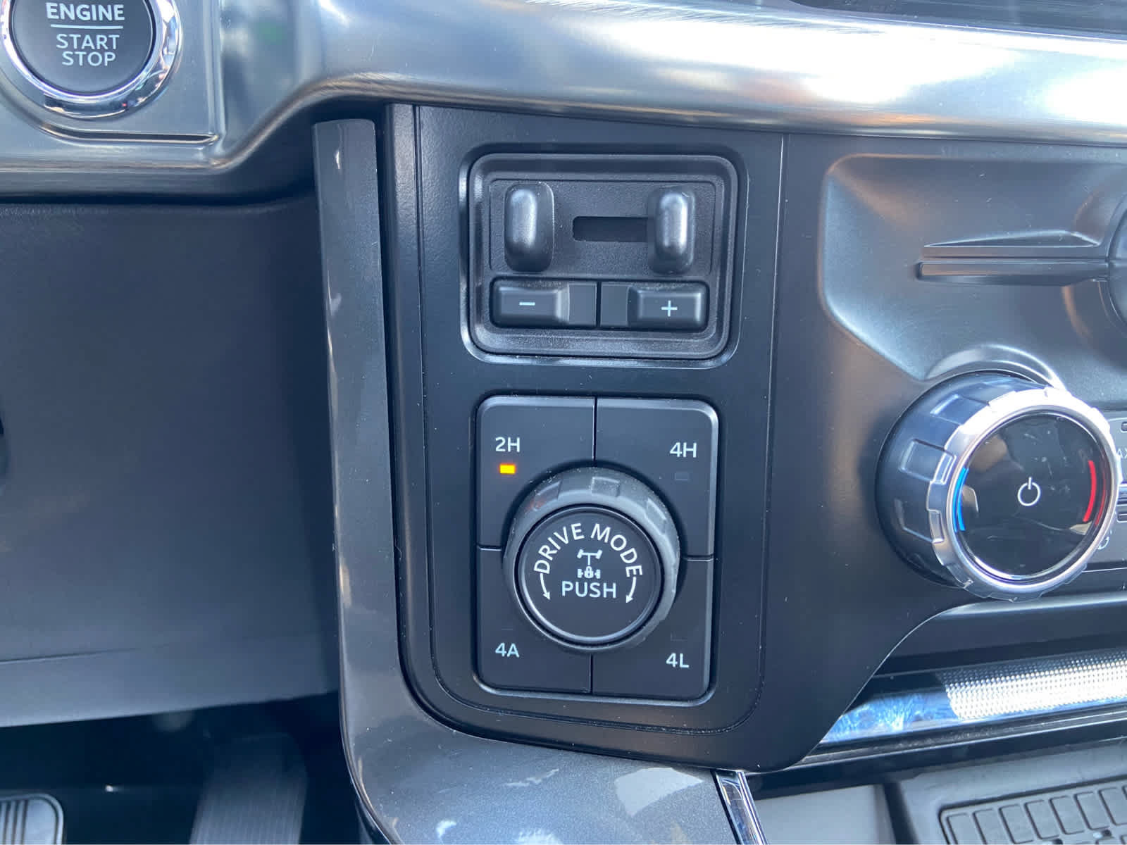 Used 2023 Ford F150 Lariat w/ Equipment Group 502A High AWD/4WD image 25