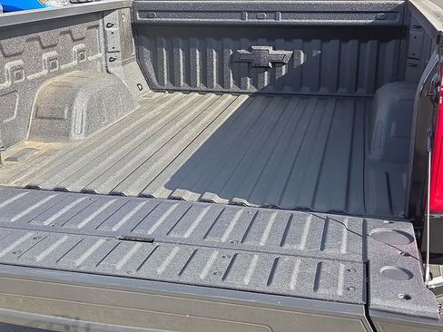 New 2026 Chevrolet Silverado 1500 High Country w/ Midnight Edition image 6