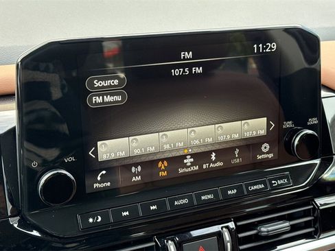 New 2025 Nissan Pathfinder Platinum image 15