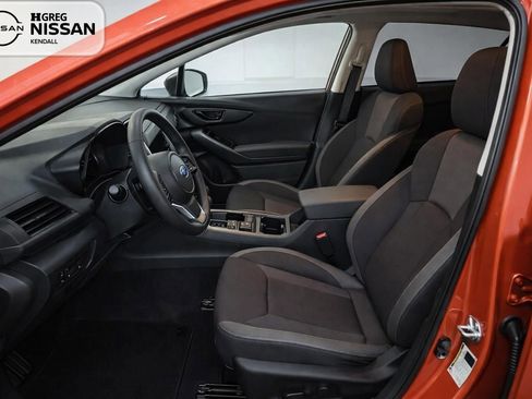 Used 2025 Subaru Crosstrek 2.0i Premium image 7