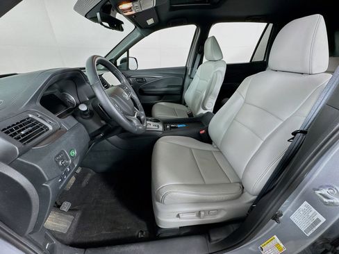 Certified 2023 Honda Passport EX-L image 12