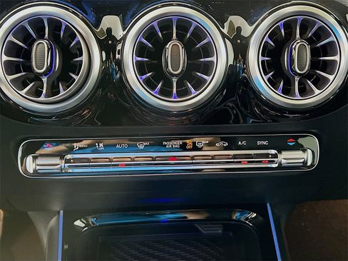 New 2025 Mercedes-Benz GLA 250 GLA 250 image 15