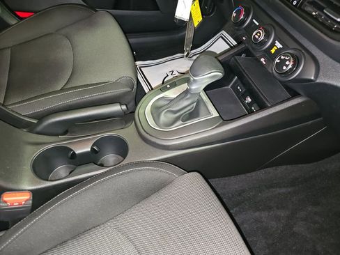 Used 2023 Kia Forte LXS w/ LXS Technology Package image 18