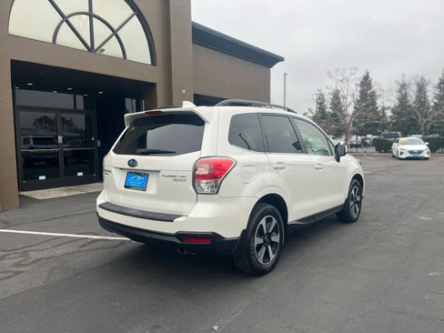 Used 2017 Subaru Forester 2.5i Limited image 7