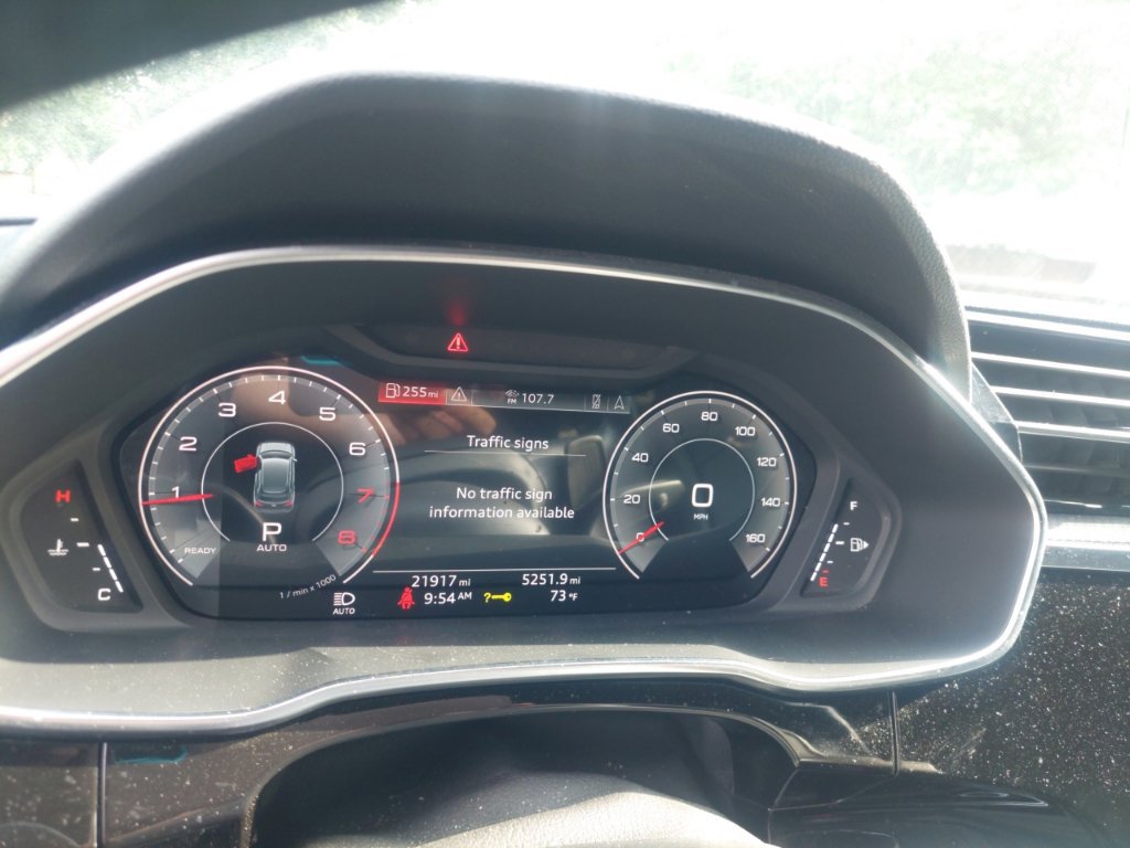 Used 2024 Audi Q3 2.0T Premium Plus AWD/4WD image 16
