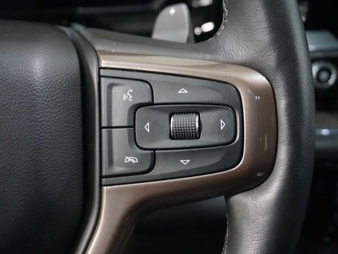 Used 2023 Chevrolet Silverado 1500 High Country w/ Technology Package image 25