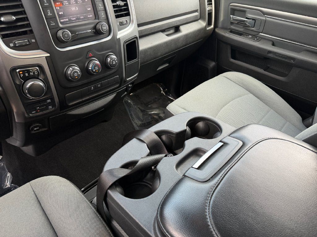 Used 2022 RAM 1500 Classic SLT AWD/4WD image 19