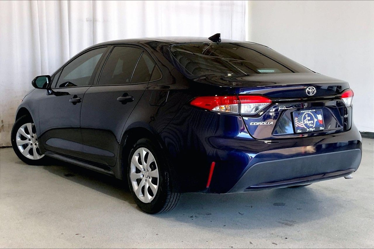Used 2022 Toyota Corolla LE FWD image 10