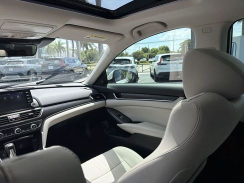 Used 2020 Honda Accord EX-L image 11