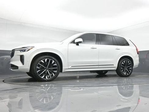 New 2026 Volvo XC90 B6 Plus w/ Protection Package Premier AWD/4WD image 39