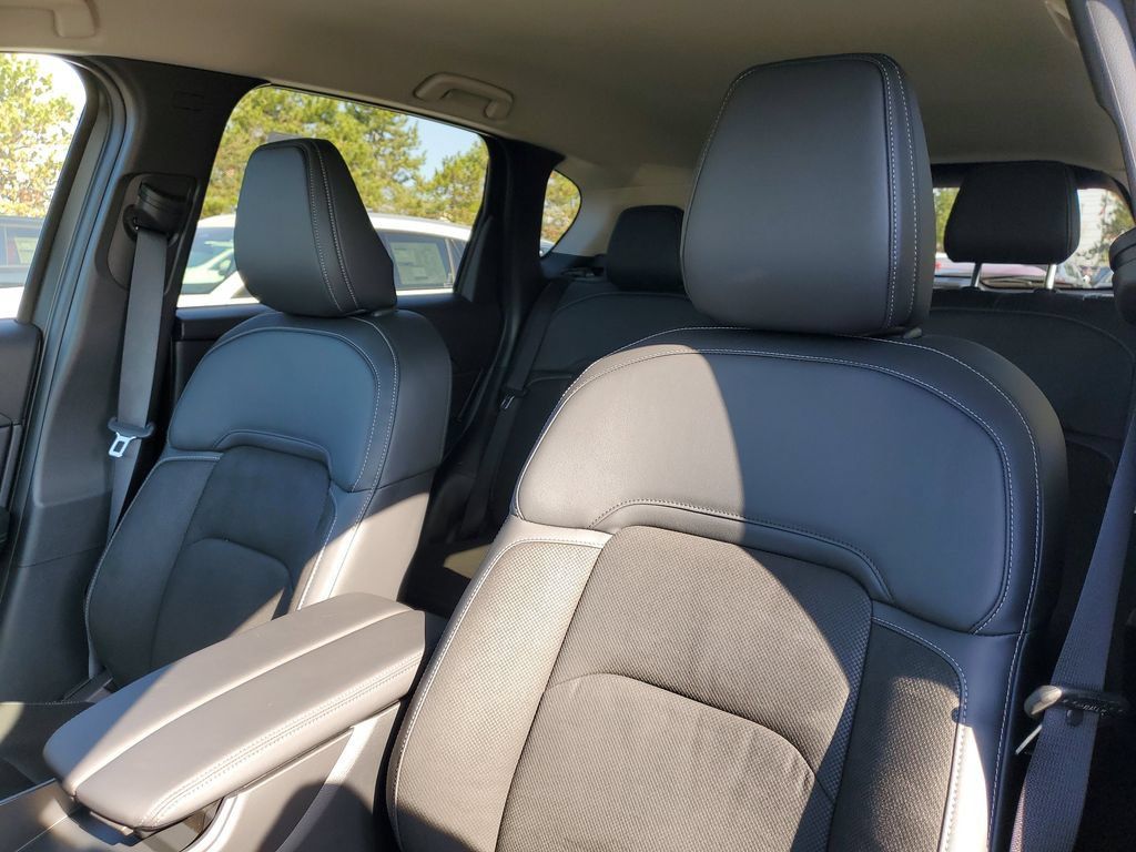New 2026 MAZDA CX-5 Preferred AWD/4WD image 14